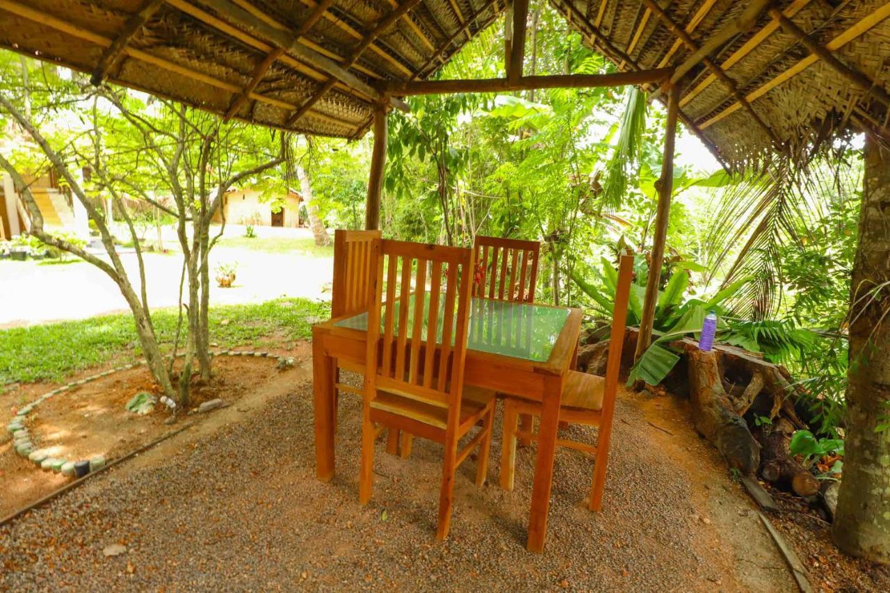 Pahalagawattha Homestay Unawatuna Esterno foto