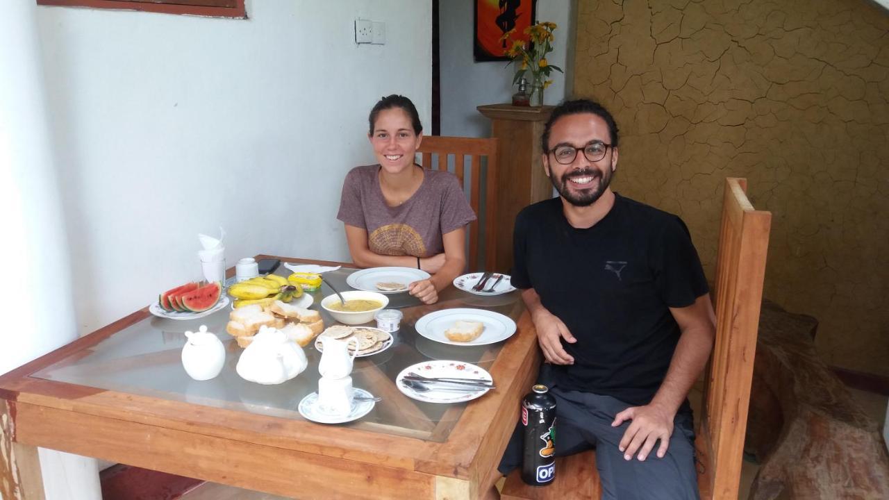 Pahalagawattha Homestay Unawatuna Esterno foto