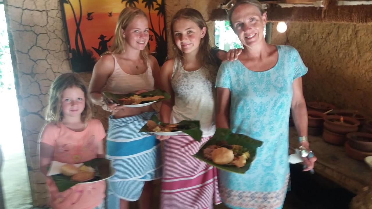 Pahalagawattha Homestay Unawatuna Esterno foto