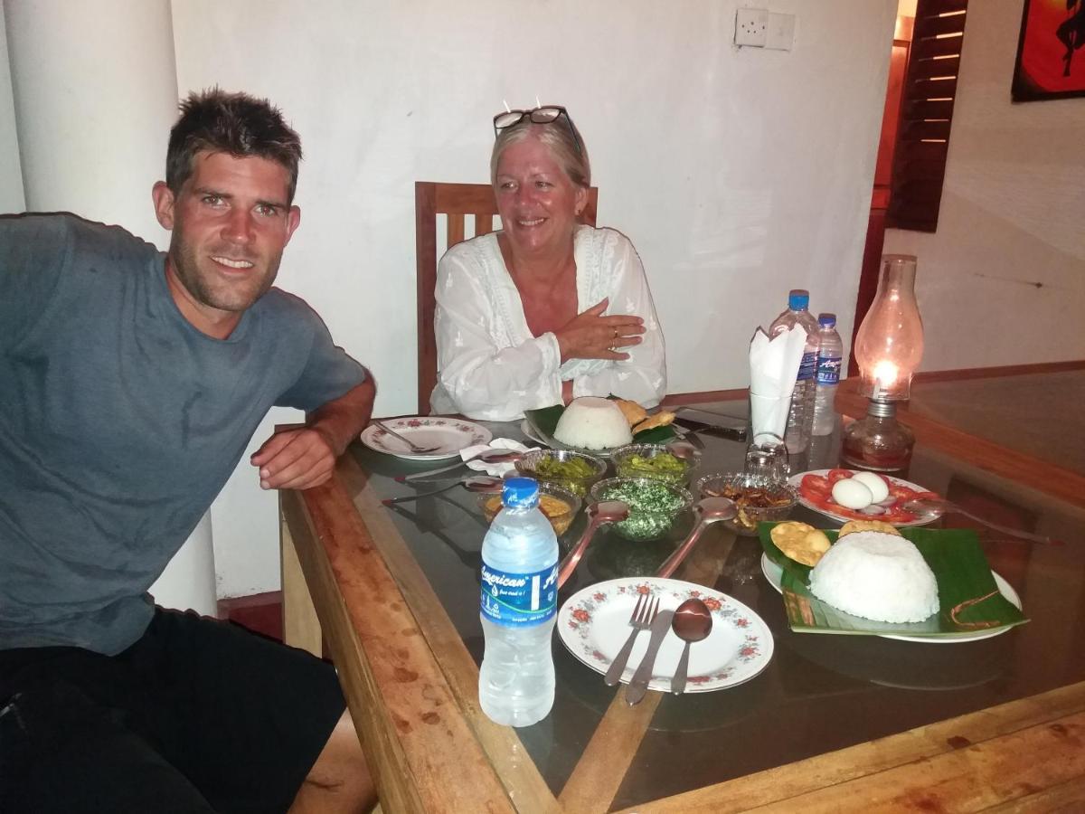 Pahalagawattha Homestay Unawatuna Esterno foto